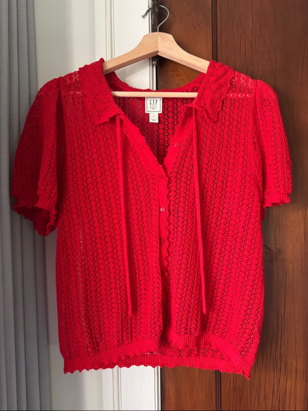GAP Red Short-Sleeve Openwork Knit Blouse with Tie Neck